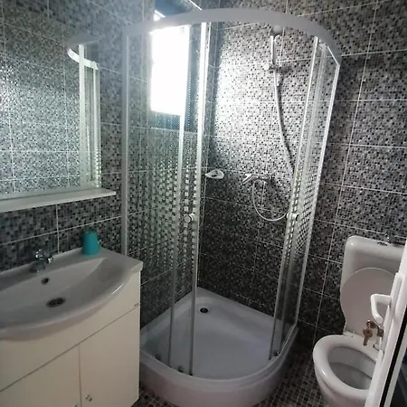Guest house Pensiunea Stuf-est Sfantu Gheorghe (Tulcea)